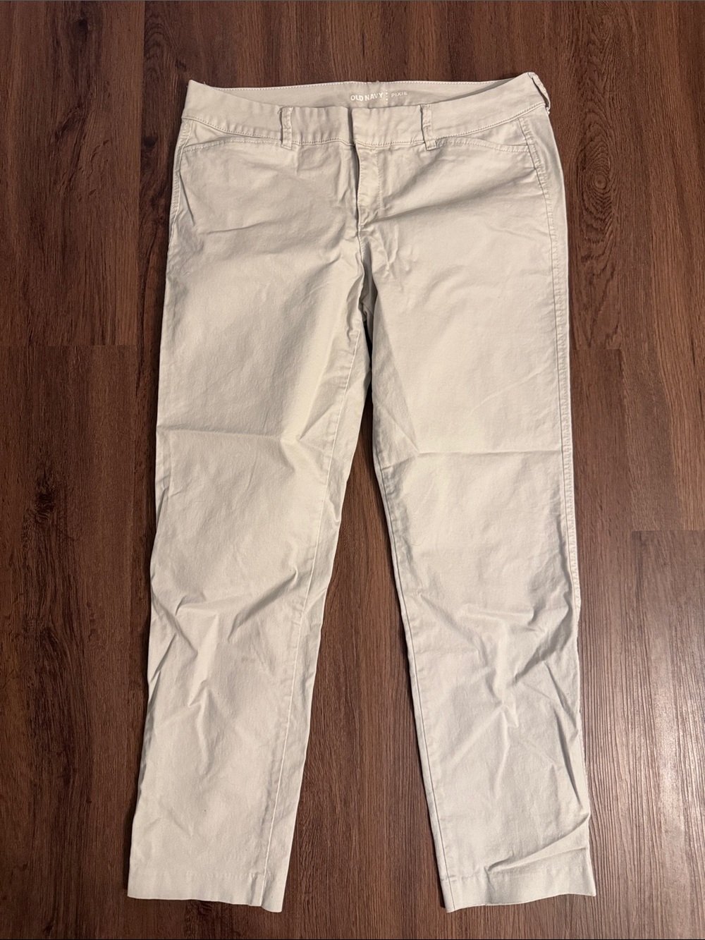 Old Navy Women's Straight-Leg Pixie in Off-White